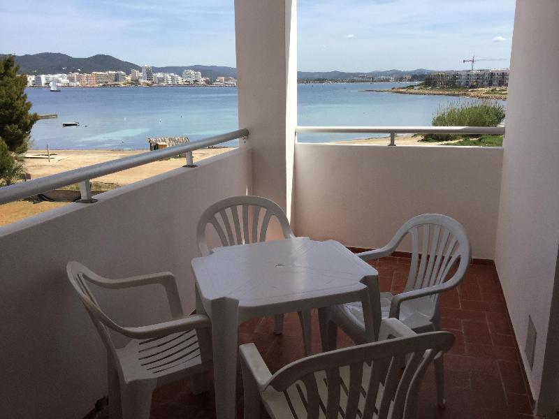 Apartamentos Alba San Antonio  Luaran gambar