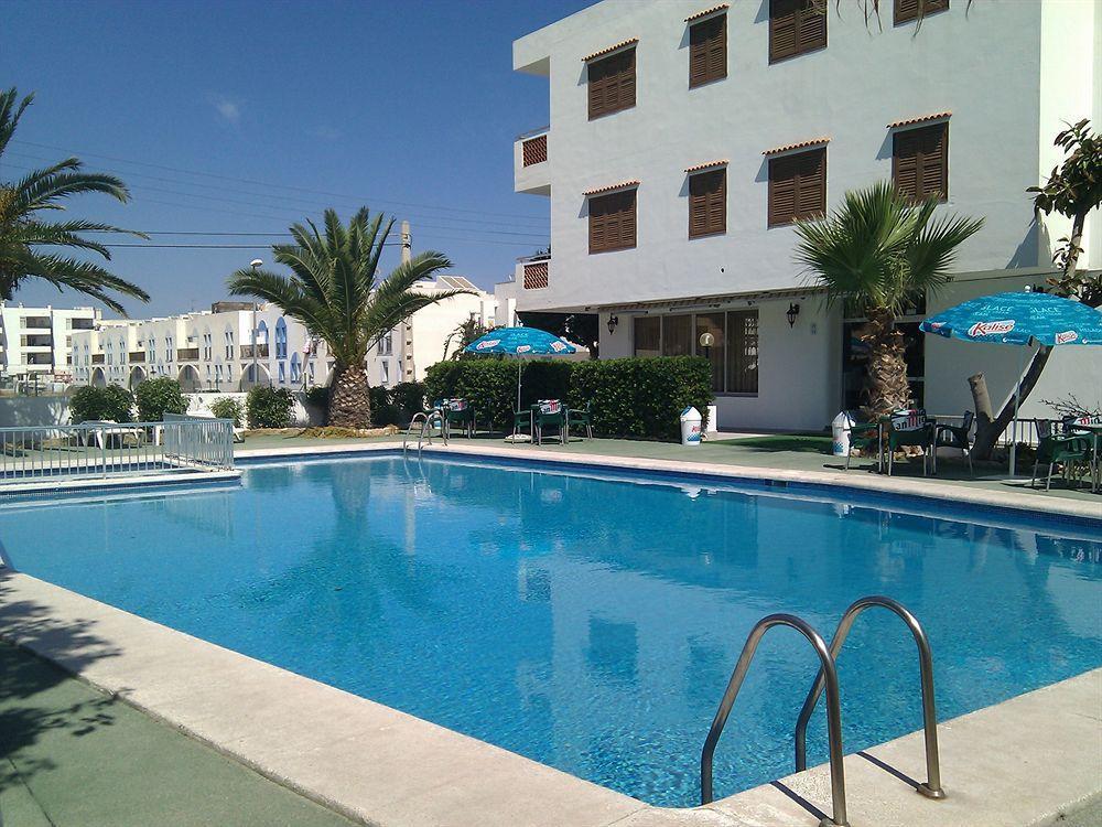 Apartamentos Alba San Antonio  Luaran gambar
