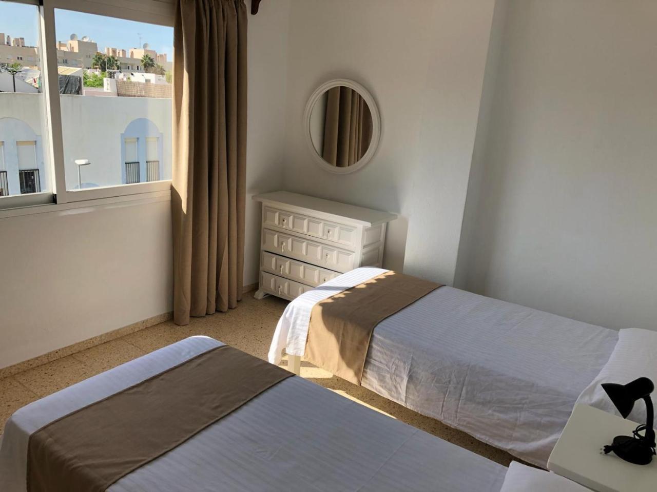 Apartamentos Alba San Antonio  Luaran gambar
